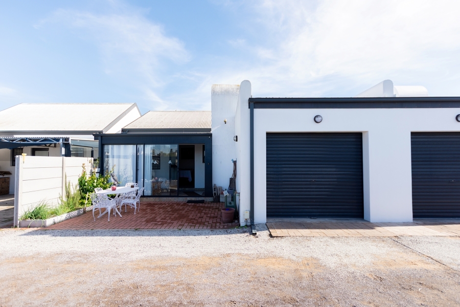 2 Bedroom Property for Sale in Velddrif Western Cape